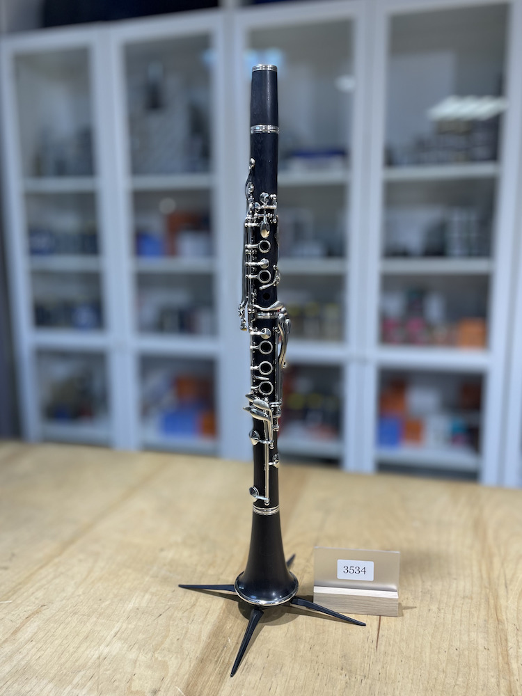 Кларнет Bb Noblet, студенческий, 17 клапанов