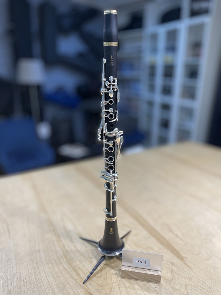 Кларнет Bb Yamaha YCL-450, полупрофессиональный, 17 клапанов