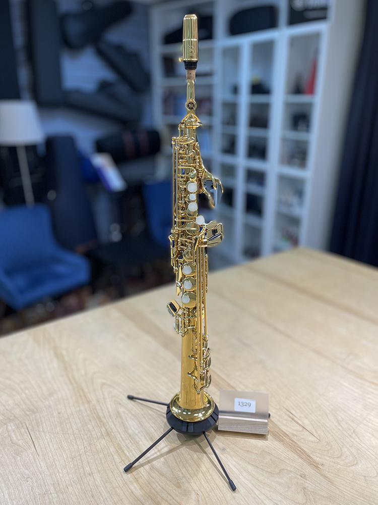 Сопрано-саксофон Yamaha YSS-675, золотой лак