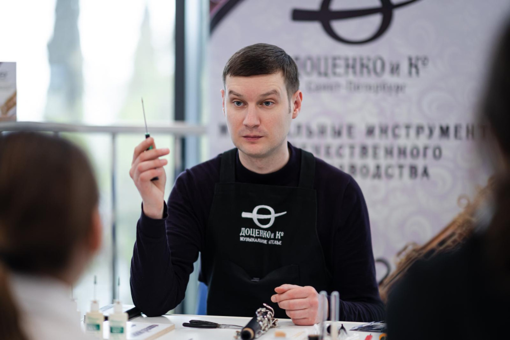 выставка в сириуск 4.jpeg