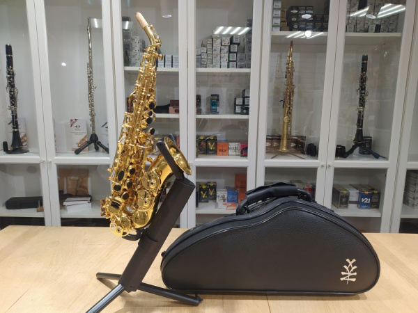 Сопрано-саксофон XYZ - Доценко и Ко. модель Pro, гнутый, золотой лак