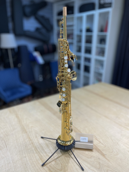 Сопрано-саксофон Yamaha YSS-475, золотой лак