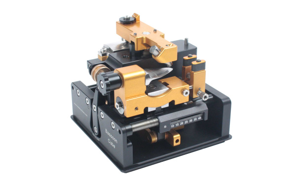 Машинка для вытачивания пера трости Reed Machines Bassoon Cube