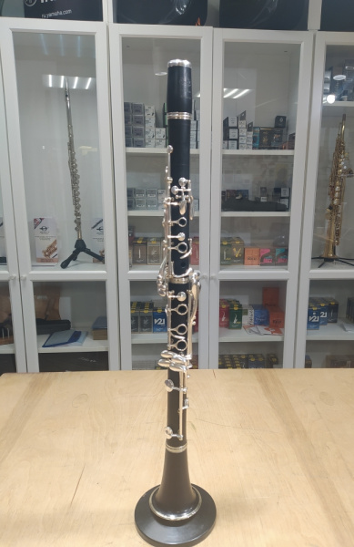 Кларнет in A Buffet-Crampon R13, профессиональный, 17 клапанов